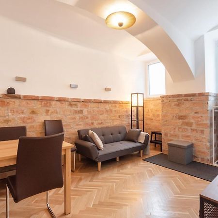 Der Fuchsbau - Neu, Kuschelig Und Zentral Im Gruenen Apartment Vienna Luaran gambar