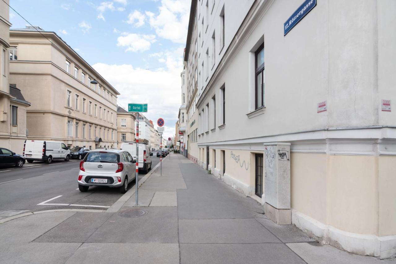 Der Fuchsbau - Neu, Kuschelig Und Zentral Im Gruenen Apartment Vienna Luaran gambar