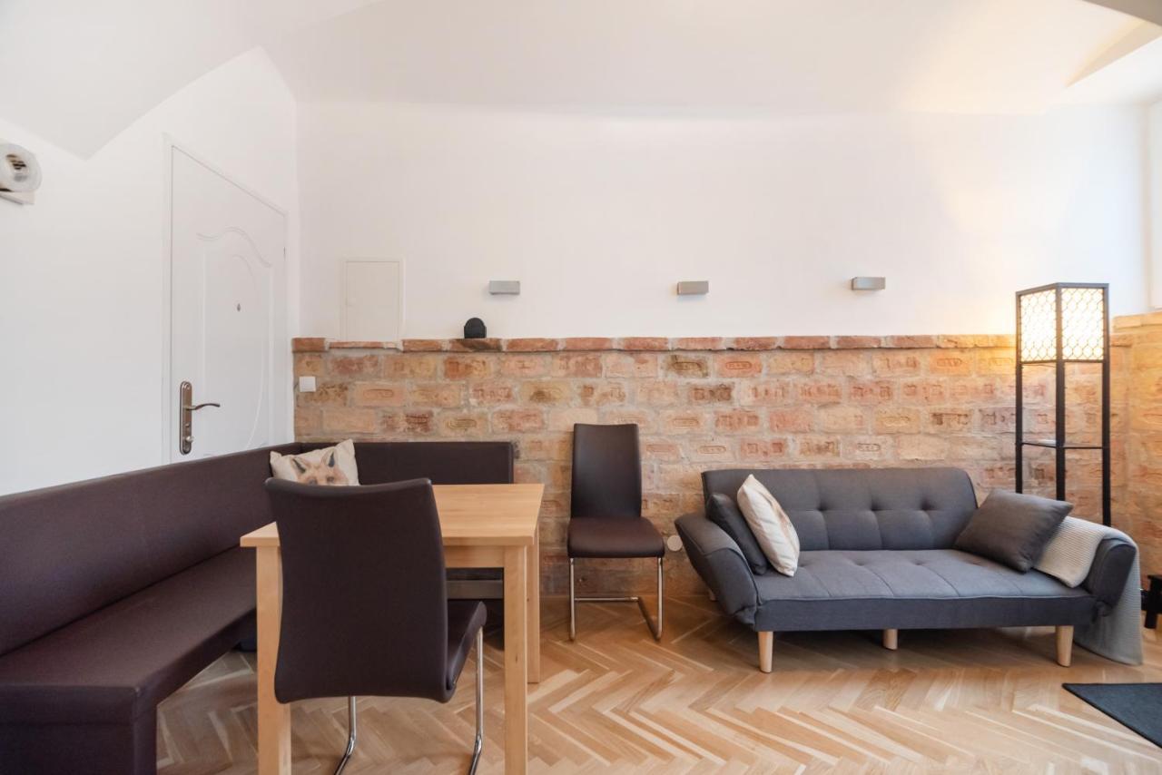 Der Fuchsbau - Neu, Kuschelig Und Zentral Im Gruenen Apartment Vienna Luaran gambar