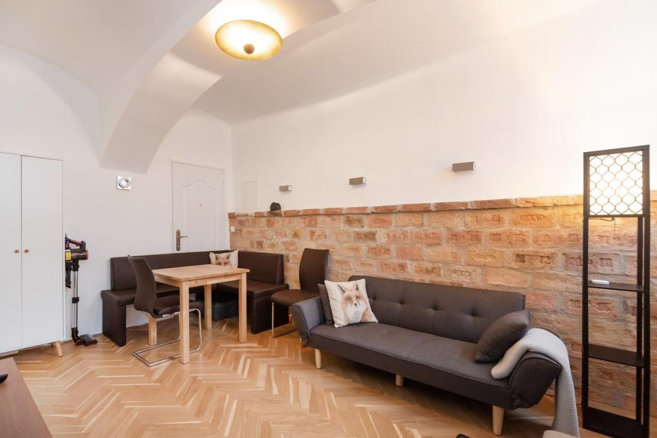 Der Fuchsbau - Neu, Kuschelig Und Zentral Im Gruenen Apartment Vienna Luaran gambar