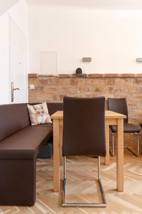 Der Fuchsbau - Neu, Kuschelig Und Zentral Im Gruenen Apartment Vienna Luaran gambar