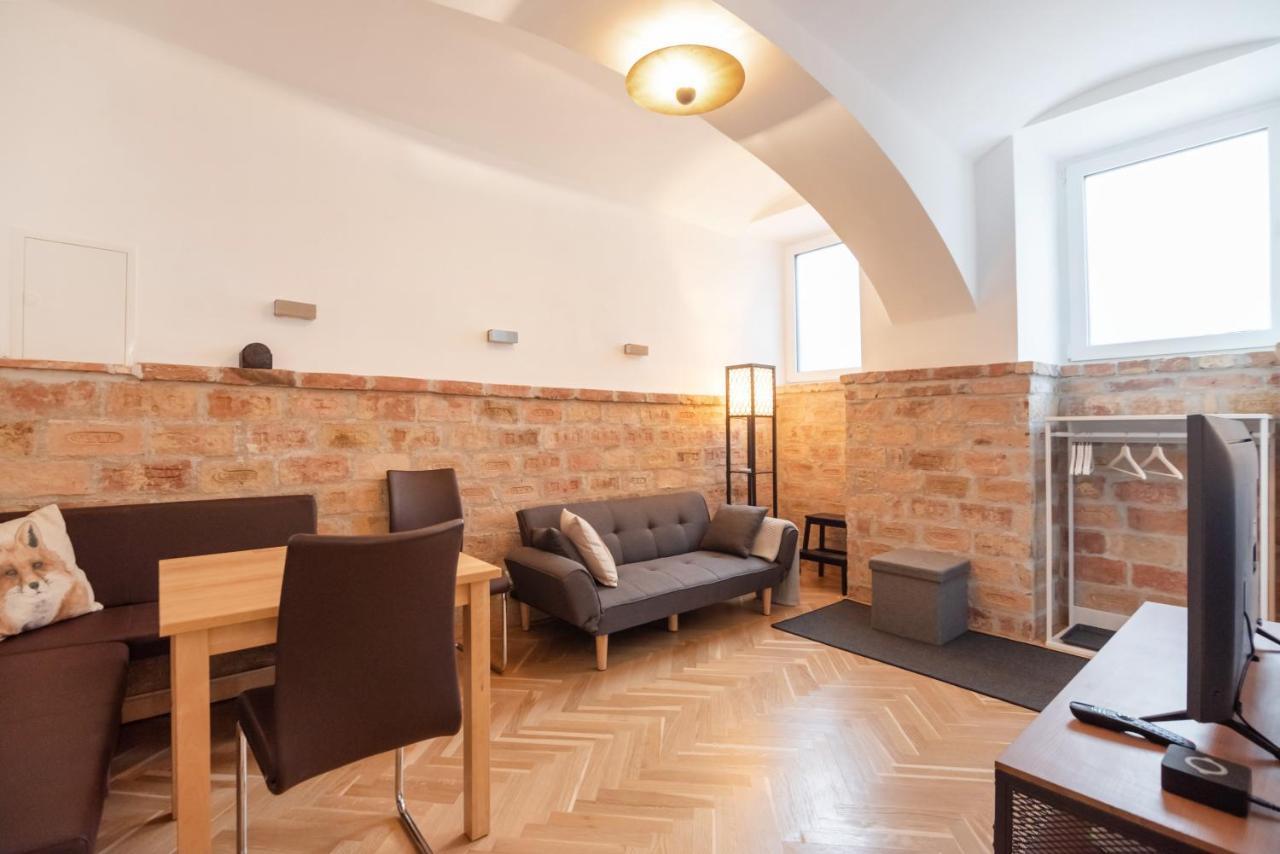 Der Fuchsbau - Neu, Kuschelig Und Zentral Im Gruenen Apartment Vienna Luaran gambar